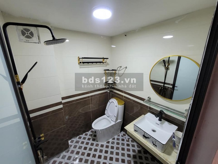 Chính chủ cần bán nhà Quận Thanh Xuân, ngõ nông rộng thoáng dt 47m2 5 tầng, sổ đỏ