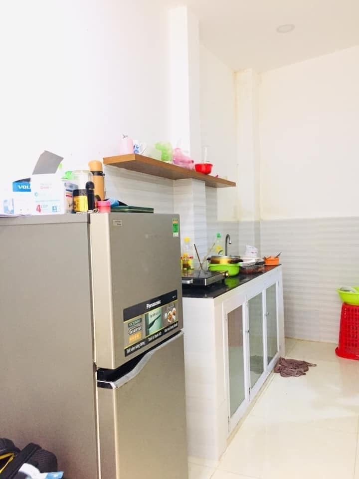 Bán gấp nhà chính chủ Nguyễn Trọng Tuyển, 20m2 (3.3x6), Hợp Để Ở, giá bán 2.5 tỷ