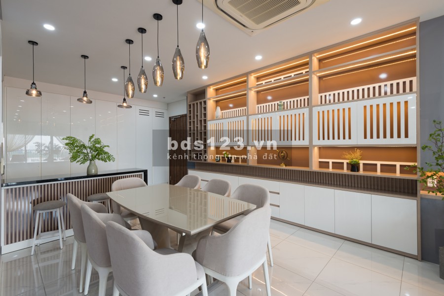 Cần bán căn hộ 3PN 146m2, full nội thất dự án Waterina Suites, Quận 2