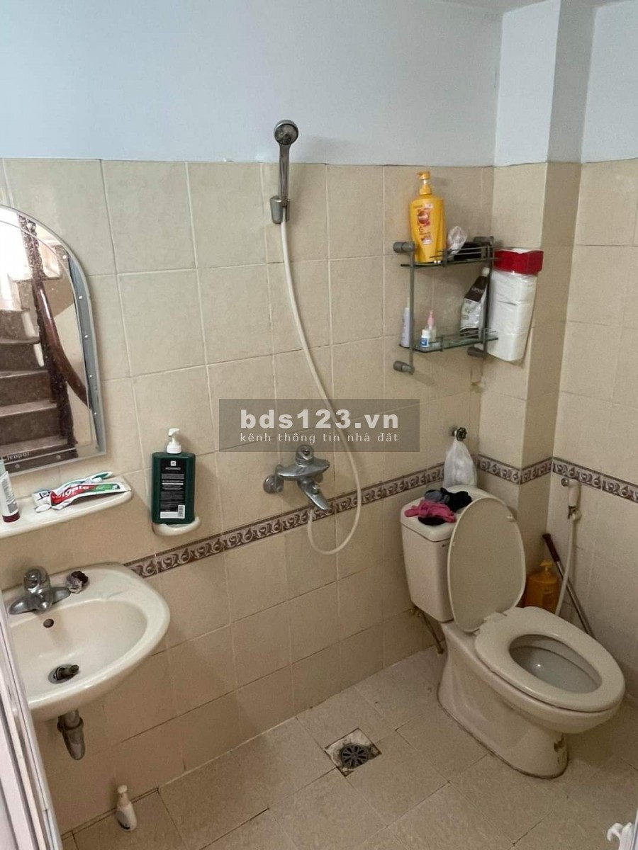 Cần Bán Gấp Nhà Ngõ Đê Tô Hoàng 26m×4 tầng.Ngõ xe 3 Gác Chạy qua