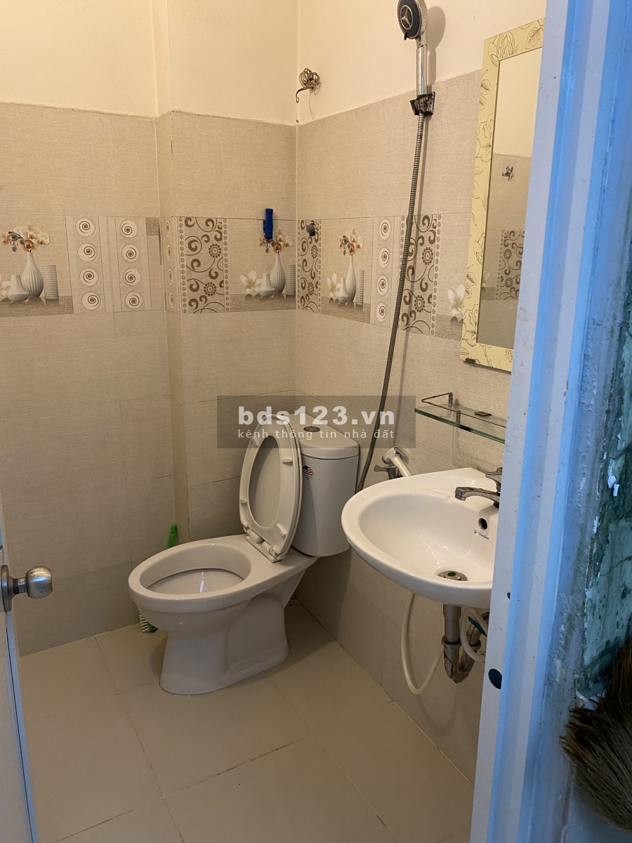 Cho thuê nhà nguyên căn diện tích: 98m2 đưởng Nguyễn Thị Định, Quận 2, lhcc