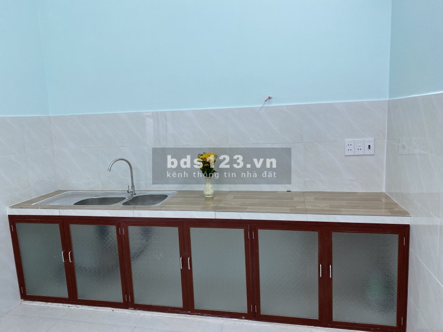 Cho thuê nhà nguyên căn diện tích: 98m2 đưởng Nguyễn Thị Định, Quận 2, lhcc