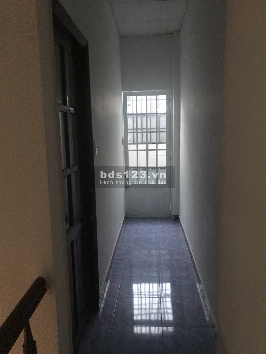 Cho thuê nhà nguyên căn hẻm 39 Hoàng Bật Đạt, P15, Tân Bình, TPHCM