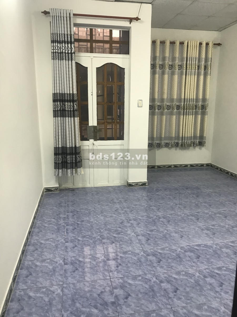 Cho thuê nhà nguyên căn hẻm 39 Hoàng Bật Đạt, P15, Tân Bình, TPHCM