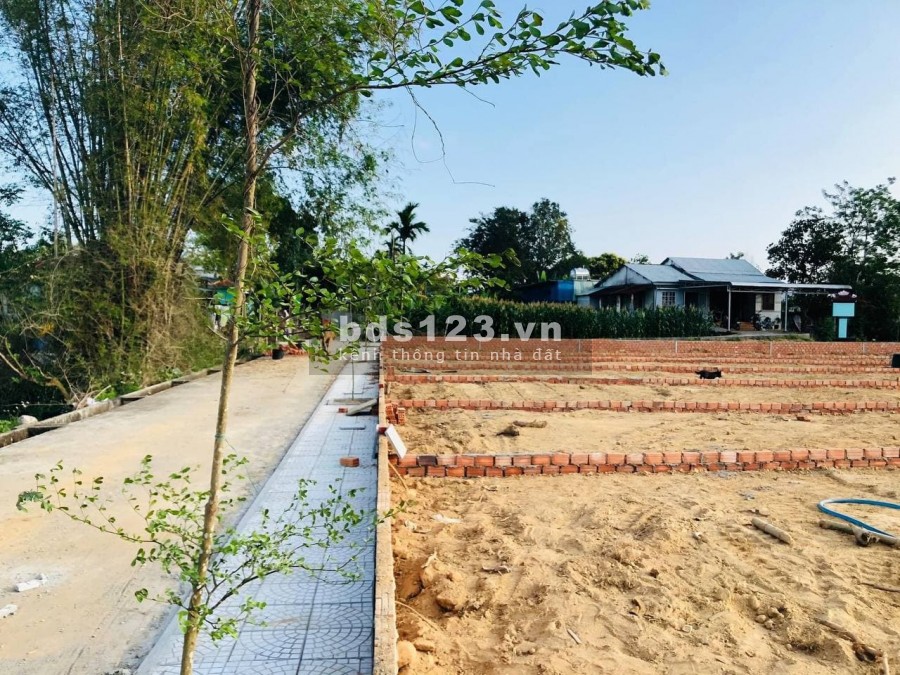 Mở bán 15 lô đất rẻ nam Đà Nẵng. Với 299 triệu, có hỗ trợ vay lãi suất thấp, công chứng ngay.