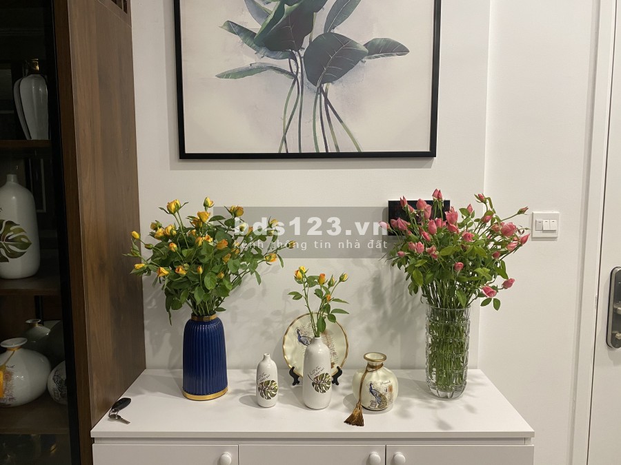 Chính chủ bán gấp căn 2 ngủ+ 1, 70m, view nội khu, tầng trung tại tòa S1.05 VInhomes Smart City