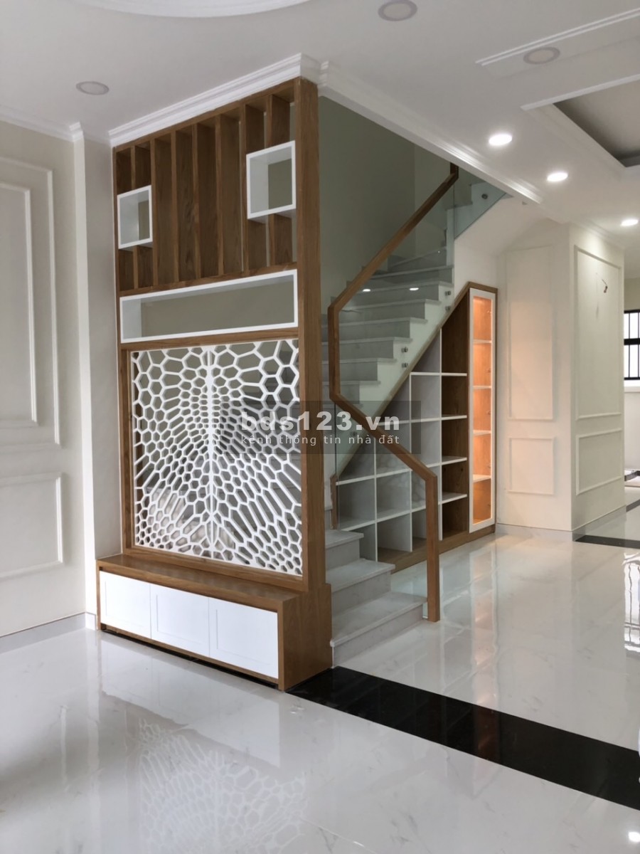 Cho Thuê Nhà Nhất Chi Mai, Quận Tân Bình, diện tích sử dụng 6x18, 3 lầu