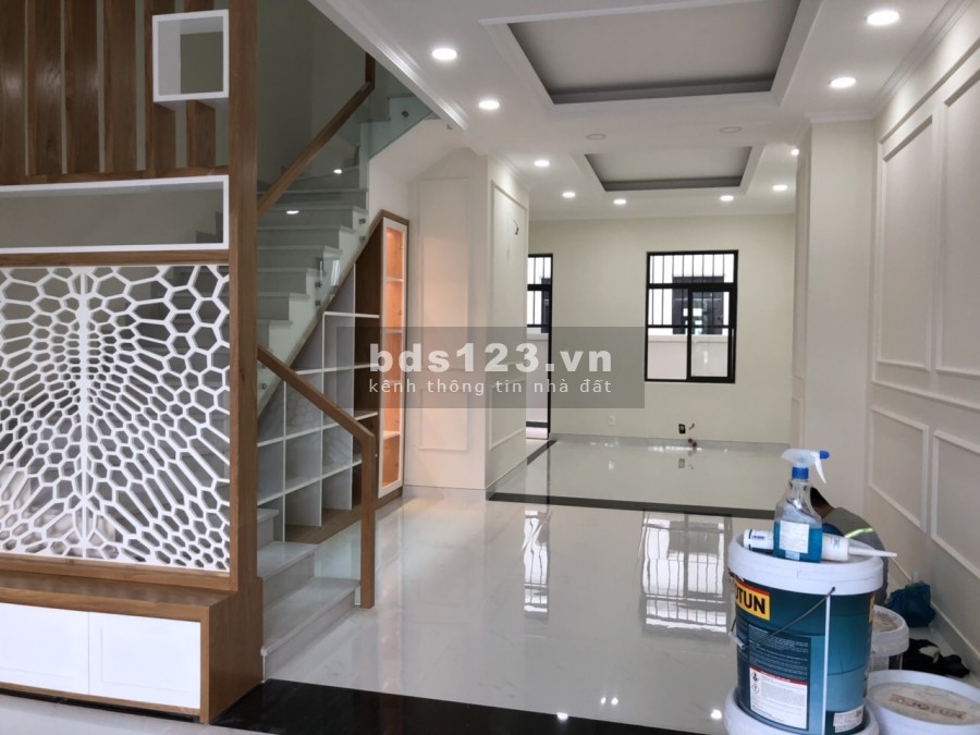 Cho Thuê Nhà Nhất Chi Mai, Quận Tân Bình, diện tích sử dụng 6x18, 3 lầu