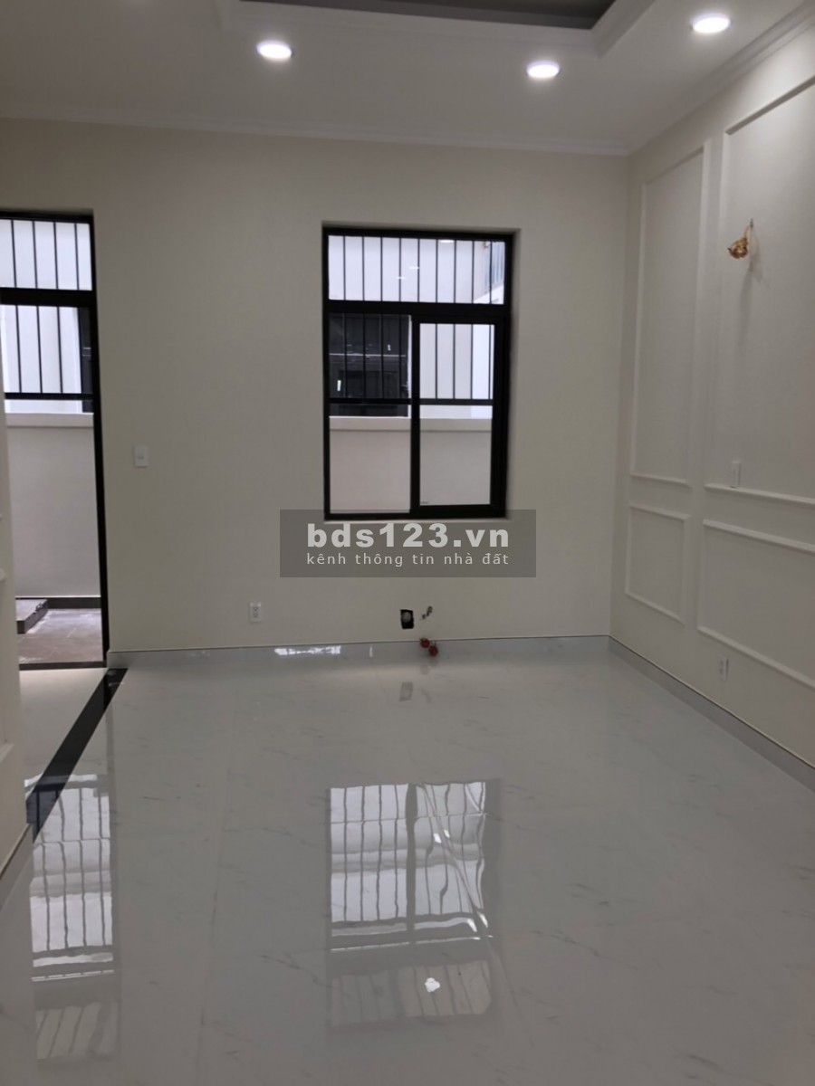 Cho Thuê Nhà Nhất Chi Mai, Quận Tân Bình, diện tích sử dụng 6x18, 3 lầu