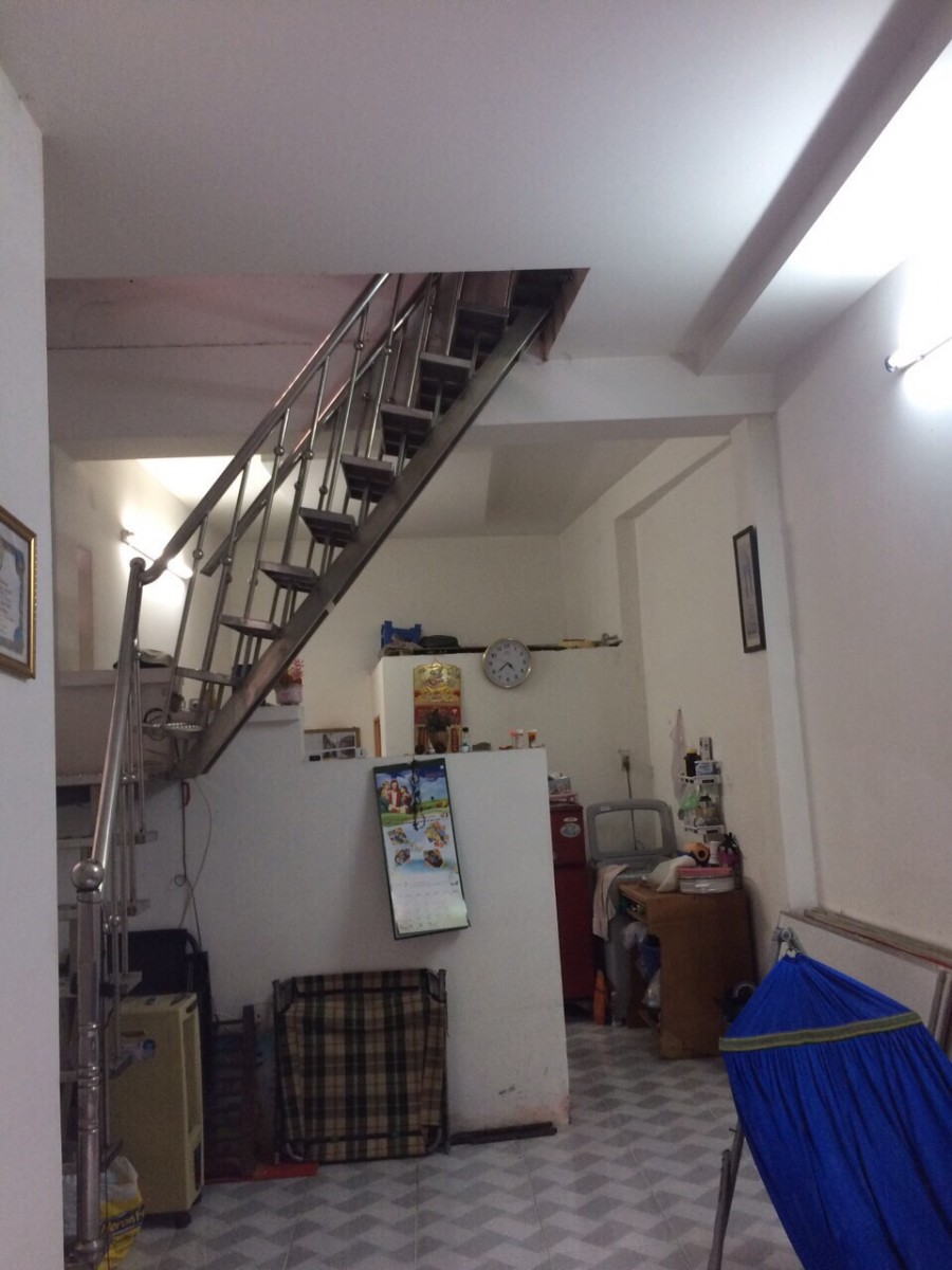 Bán nhà 1 trệt, 1 lầu dt 30m2, phường Tân Tiến shr, thổ cư 100%, giá chỉ 1.2 tỷ