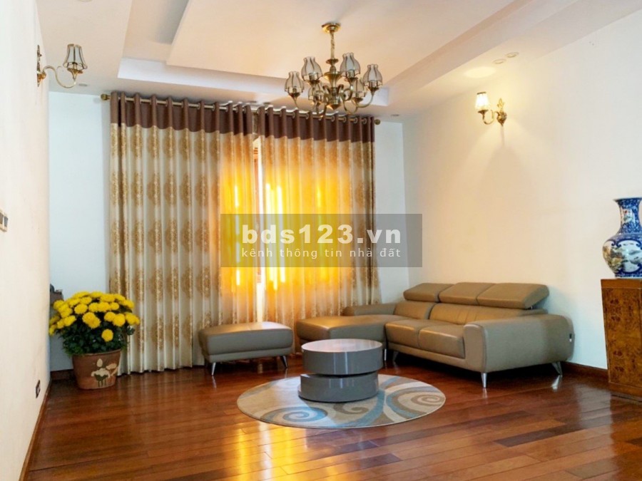 Cho thuê biệt thự đơn lặp dt 400m2, thoáng mát 4 pn, full nội thất cao cấo, lh 0979220466