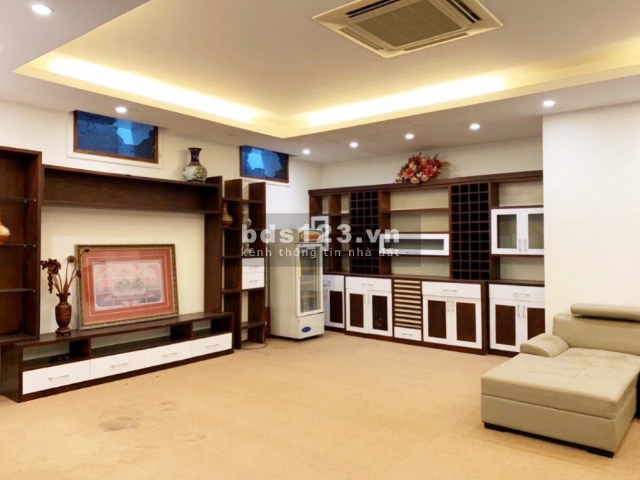 Cho thuê biệt thự đơn lặp dt 400m2, thoáng mát 4 pn, full nội thất cao cấo, lh 0979220466