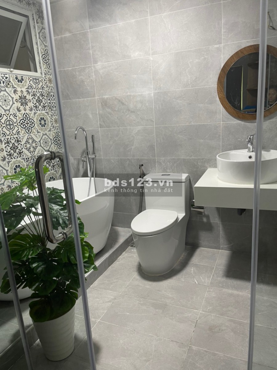 Bán căn hộ 121m2 3 ngủ Ciputra E5 sửa đẹp, full nội thất như ảnh lh 0974606535