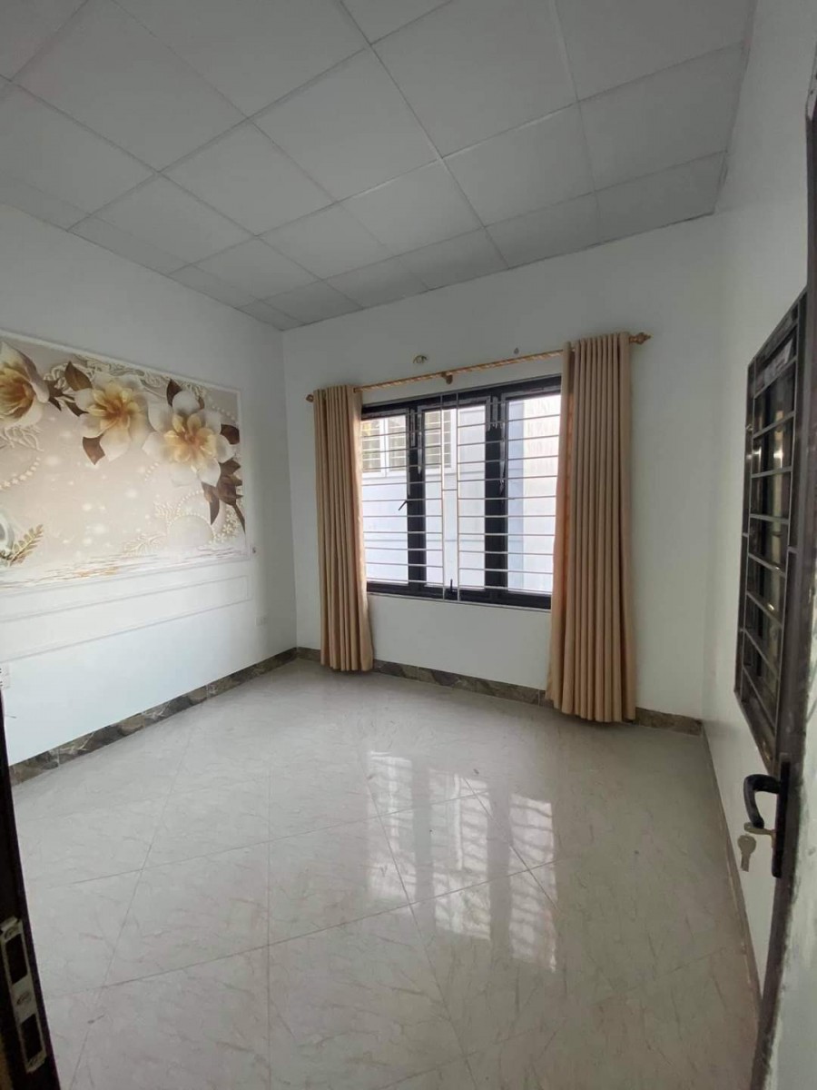 Nhà mới ngõ 467 Lĩnh Nam đẹp long lanh 10m ra ôtô dt 33m2 4 tầng giá nhỉnh 2 tỷ