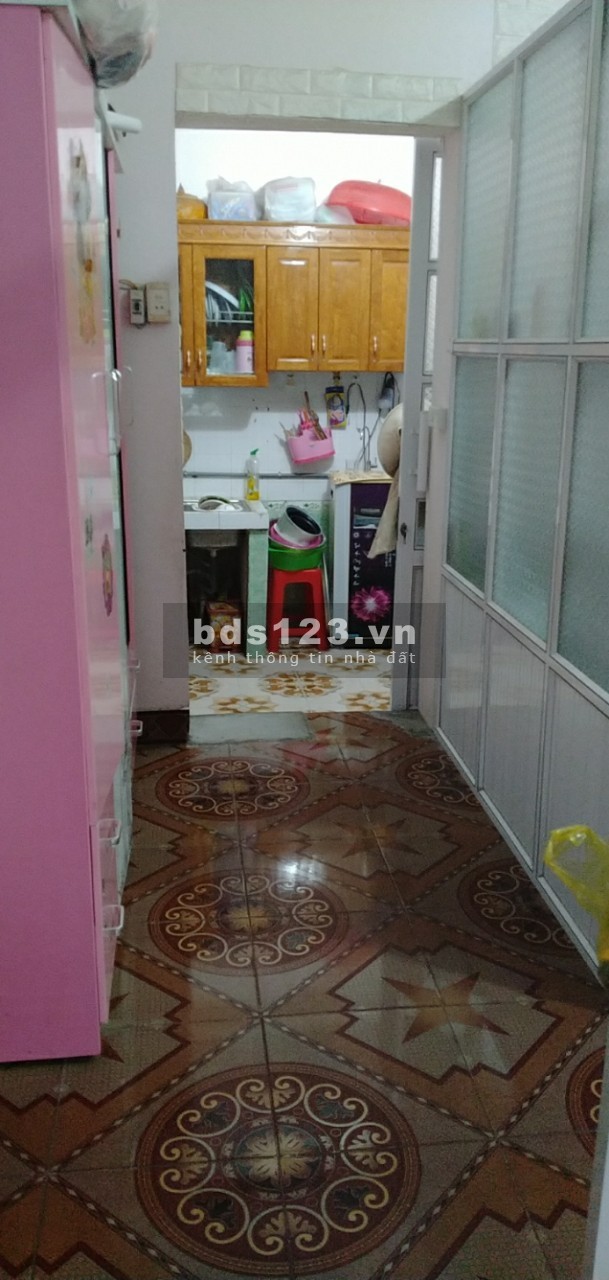Bán Nhà Dốc Ngựa Kinh Môn, Cánh UBND Thị Xã Kinh Môn 100m, Giá 1,4xx tỷ . Liên Hệ Ngọc Anh