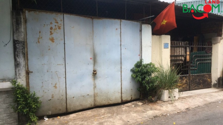 Bán Nhà 2 mặt tiền giáo xứ Bừi Đức diện tích sử dụng 20m2, giá 5.2 tỷ sổ riêng