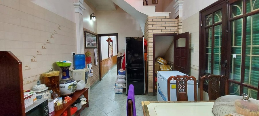 Bán nhà Trung Văn, Quận Thanh Xuân dt 43m2, 3 tầng, ô tô, KD, giá có 4,3 tỷ.