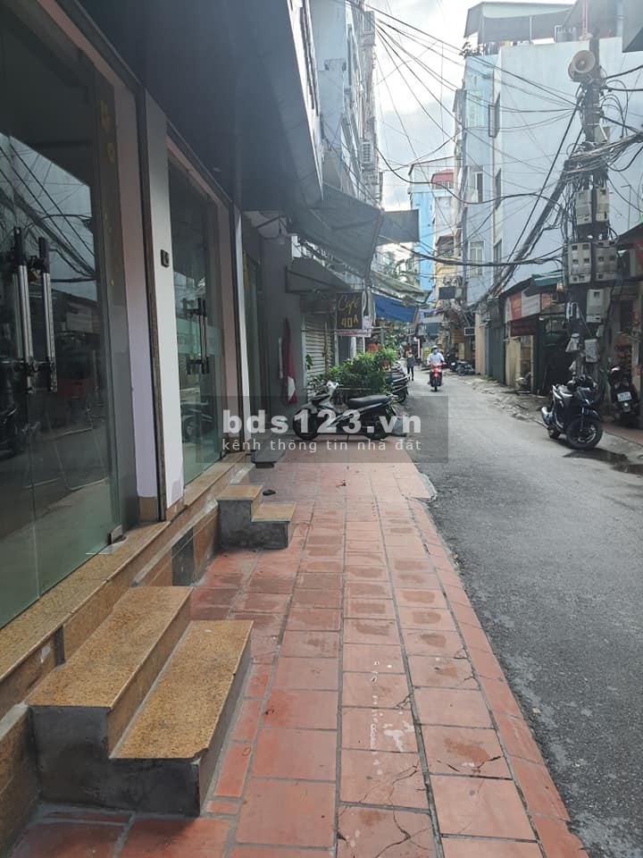 Bán nhà MP Đê La Thành nhỏ 37m2 x 6 tầng MT 6m giá 10,7 tỷ. LH 0912442669
