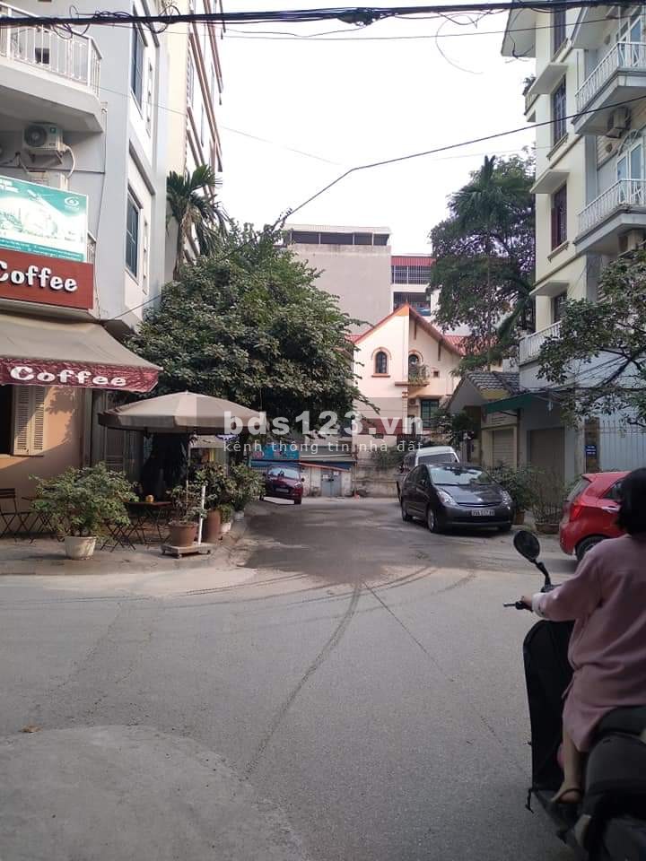 Đất Võ Chí Công, dt 90m2, mt 5m, cách đường Võ Chí Công 20m. Giá 13.8 tỷ