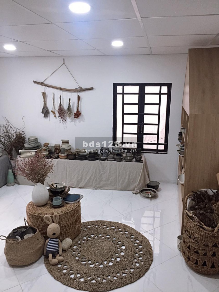 Bán nhà Đẹp 4 Tầng, 2 Mặt hẻm Thuận Kiều và Lê Đại Hành cực thoáng Chỉ nhỉnh 2 tỷ