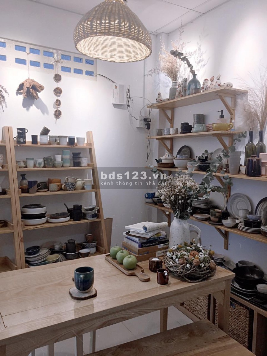 Bán nhà Đẹp 4 Tầng, 2 Mặt hẻm Thuận Kiều và Lê Đại Hành cực thoáng Chỉ nhỉnh 2 tỷ