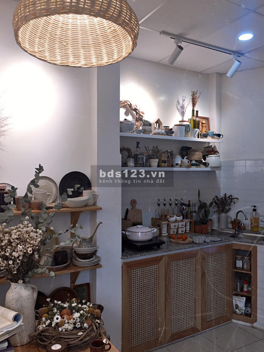Bán nhà Đẹp 4 Tầng, 2 Mặt hẻm Thuận Kiều và Lê Đại Hành cực thoáng Chỉ nhỉnh 2 tỷ