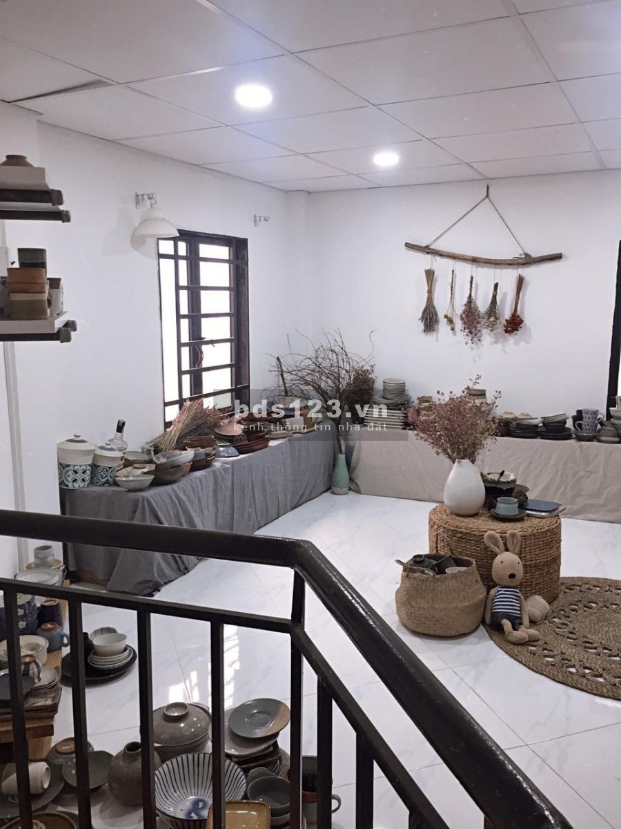 Bán nhà Đẹp 4 Tầng, 2 Mặt hẻm Thuận Kiều và Lê Đại Hành cực thoáng Chỉ nhỉnh 2 tỷ