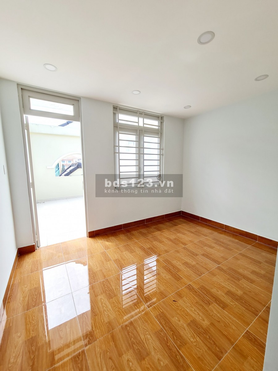 [Bán nhà] Hoàng Hoa Thám, Tân Bình, dt 4x16m, giá 8 tỷ 690tr, LH 0933592713