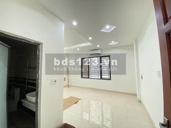Bán Nhà 3 tầng, Ô Tô đỗ cổng nhà, gần Khu đô thị Geleximco - Lê Trọng Tấn, Hà Đông, Hà Nội