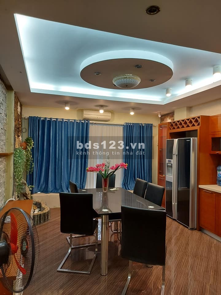 Bán nhà mặt phố Nguyễn Khang. 48m2, 6 tầng, TM, đang CT 65 triệu. LH: 0936161529
