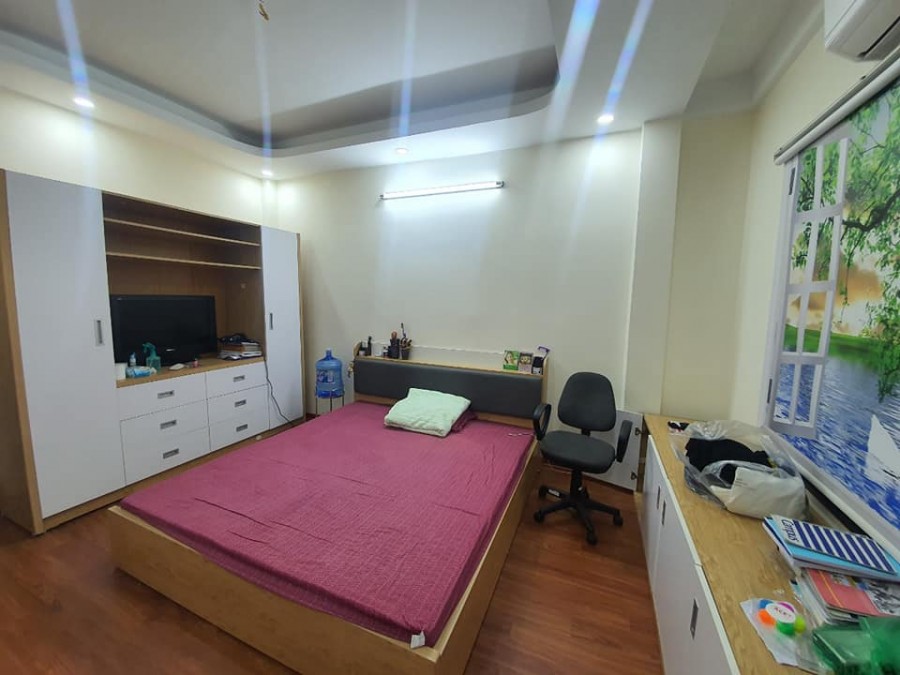 Nhà đẹp Đền Lừ kinh doanh, ô tô đỗ cửa diện tích 35m3, đúc 5 tầng, giá 4.25 tỷ