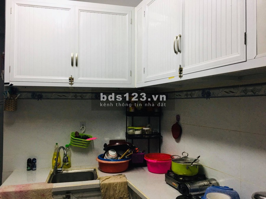Nhà nguyên căn chủ cần bán nhanh rộng 20m2, đường Thích Quảng Đức, Phú Nhuận, 3 tầng đúc, giá 2.6 tỷ