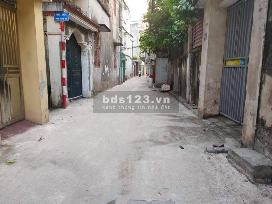 Bắt trượt trận Anh - Ý, bán gấp 34m2 đất đầu phố Nam Dư, 3 mặt thoáng, ô tô vào, 2.19 tỷ.