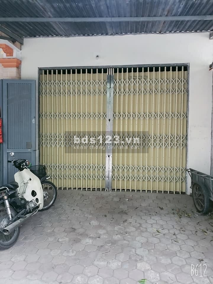 Nhỉnh 2 tỷ. Trung tâm phố Sài Đồng bán gấp nhà C4 35m2 MT 4m.