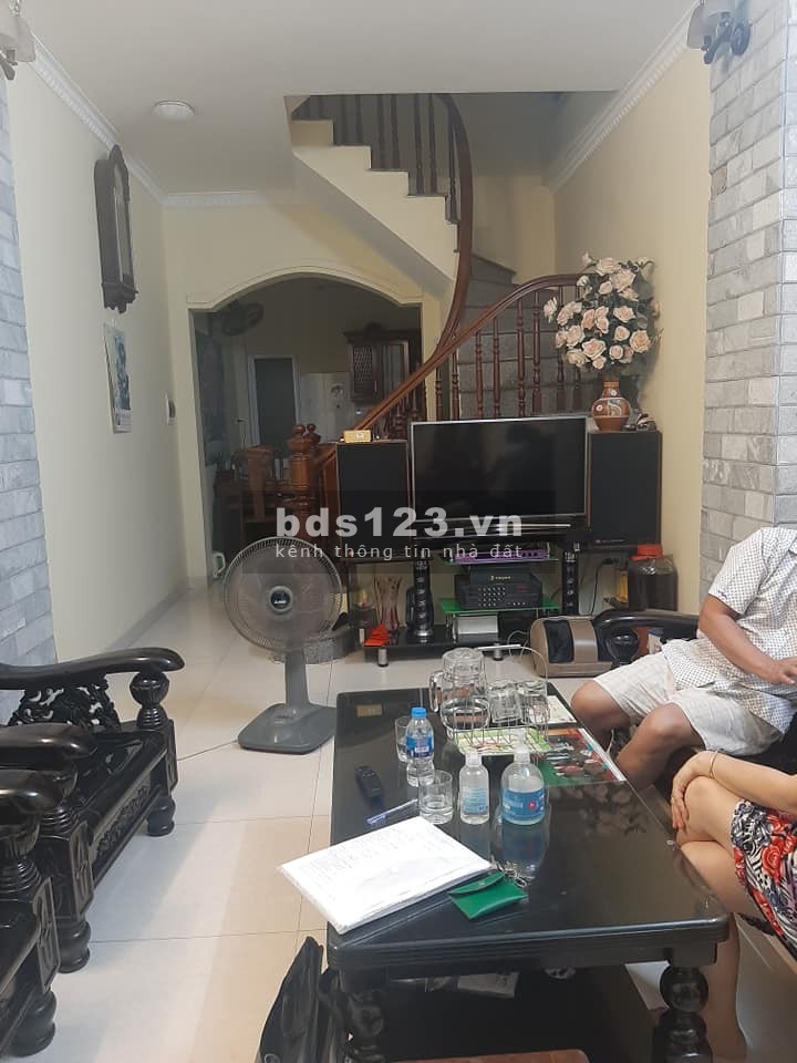 Định Công ngõ thông thẳng tấp, dt khủng 50m ra phố, 3 mặt thoáng, tương lai đường 7m