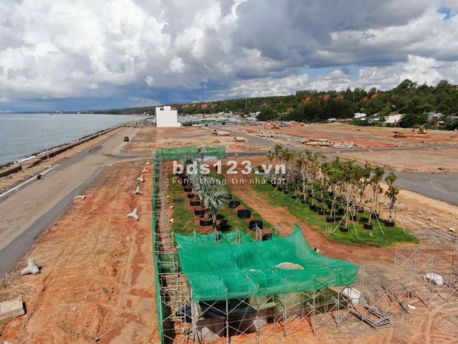 Bán khu đất nhà phố gần bãi biển Phan Thiết, giá thoả thuận chính chủ, lh 0902168530