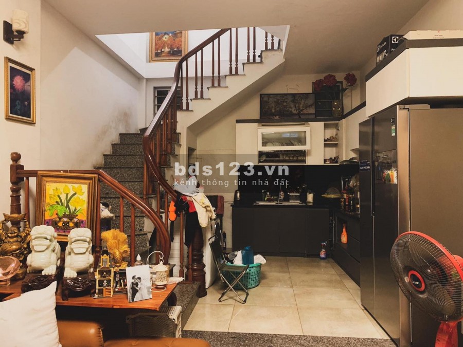 Siêu phẩm 3 mặt thoáng, ngõ 8 Lê Quang Đạo dt 32m2 4 tầng giá bán 3.2 tỷ lh 0392969999