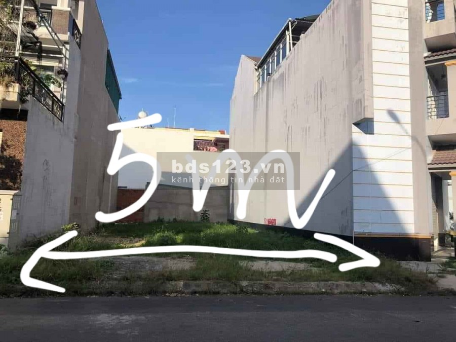 Lô đất bao đẹp chủ bán cắt lỗ về quê sống. Hẻm xe hơi, giá bán 2.45 tỷ