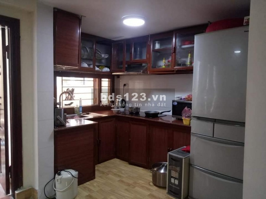 Bán nhà Ngọc Lâm ô tô vào nhà diện tích sử dụng 50m2 4 tầng giá nhỉnh 4 tỷ
