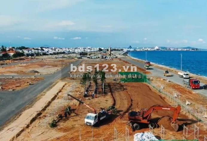 Bán khu đất nhà phố gần bãi biển Phan Thiết, giá thoả thuận chính chủ, lh 0902168530