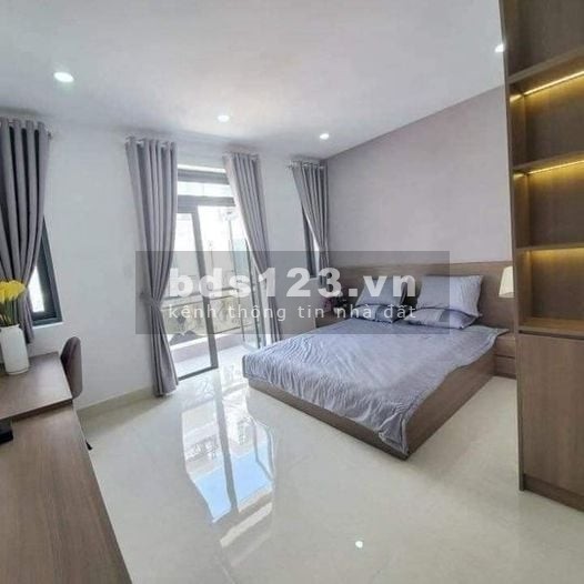 Bán nhà ô tô 10M, ba gác đỗ cử 40m ra mặt phố Quan Nhân, nhà nở hậu
