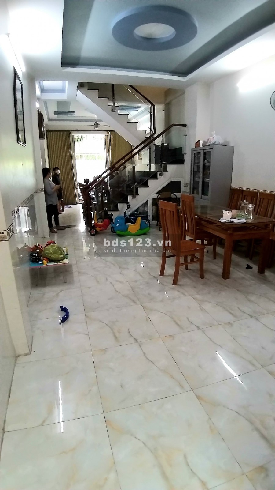 Chỉ 3.65 tỷ có ngay nhà 60m2 3 tầng HXH, tại Tô Ký, Trung Mỹ Tây Quận 12