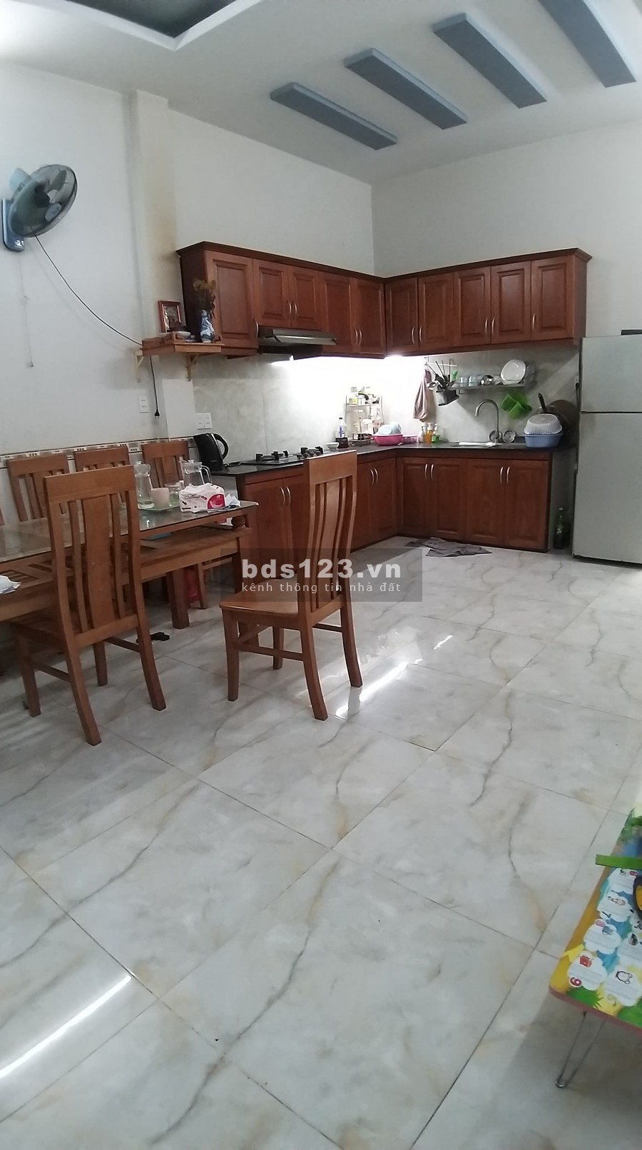 Chỉ 3.65 tỷ có ngay nhà 60m2 3 tầng HXH, tại Tô Ký, Trung Mỹ Tây Quận 12