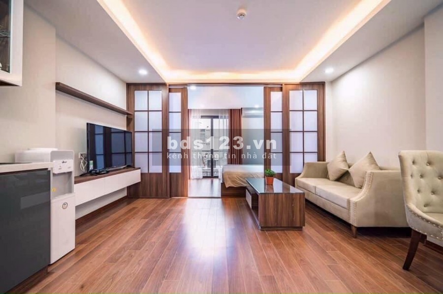 Bán nhà Thái Hà 3 mặt thoáng vĩnh viễn, sân để xe tiềm năng khu vực, 3 tầng
