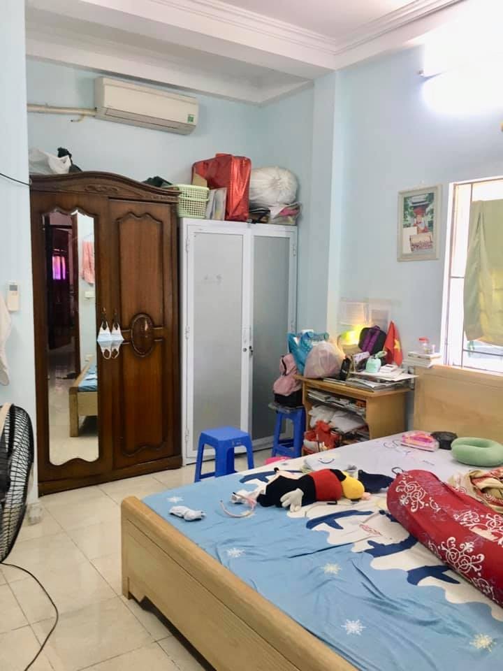 Cần bán gấp nhà phố Vọng, dt 76m2, 5 tầng, ngõ to thoáng, 2 mặt ngõ gần phố, giá 5.45 tỷ