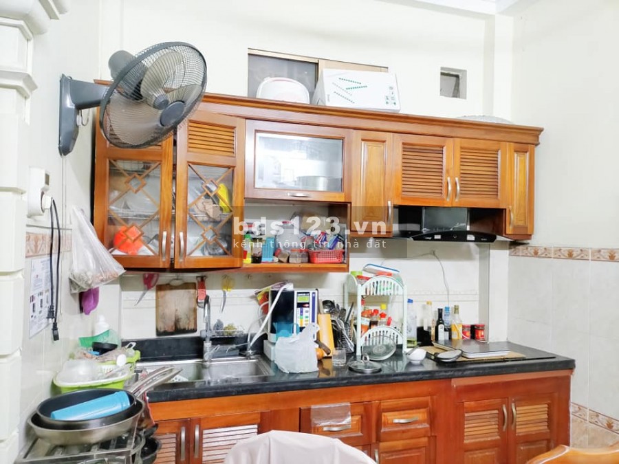 Chính chủ cần bán nhà Cầu Giấy lô góc thoáng, ngõ ô tô ra 10m, lh 0965 128 850