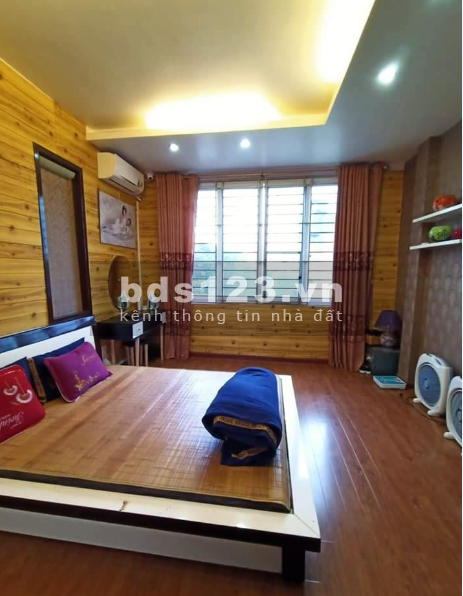 Bán nhà phố Vũ Phạm Hàm ngõ 17 trung Tâm quận Cầu Giấy gần ô tô đỗ 3 phòng ngủ
