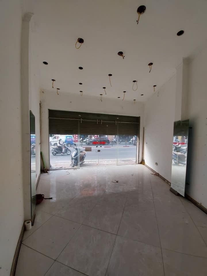 Mặt phố, kinh doanh, Nguyễn Lương Bằng, Đống Đa, dt 40m2, mt 5.6, giá chào 9.8 tỷ