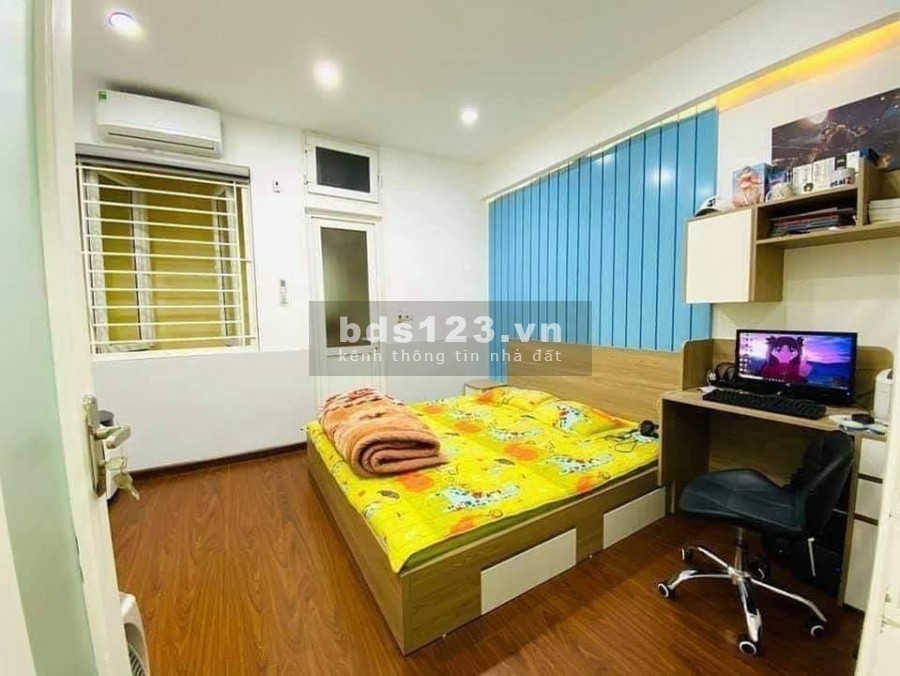 Bán nhà Mỹ Đình, 2 mặt thoáng, ô tô qua nhà diện tích sử dụng 34m2 giá 2,9 tỷ