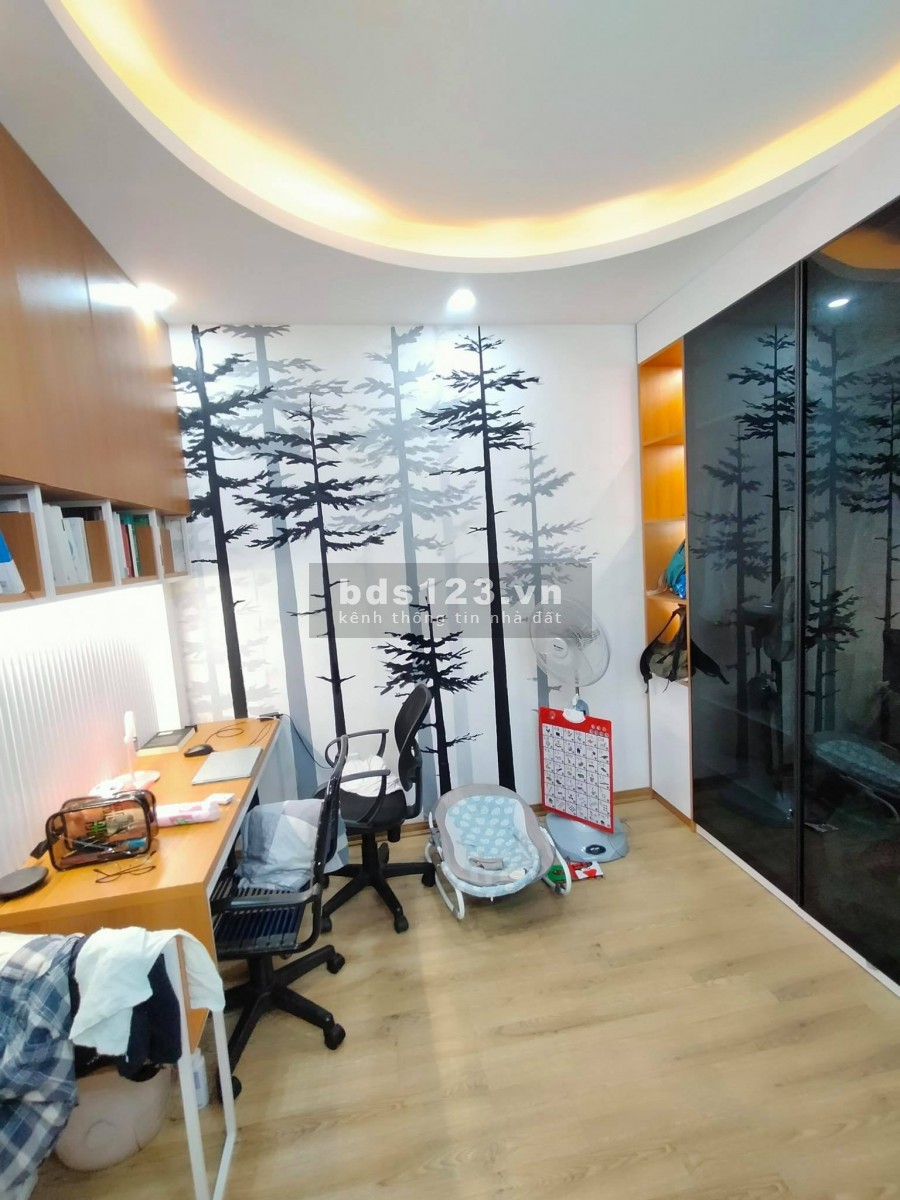 Chính chủ bán nhà, Trung Liêt, Quận Đống Đa, bán kính 1km Thái Hà, Chùa Bộc, dt 24m2, nhỉnh 2 tỷ